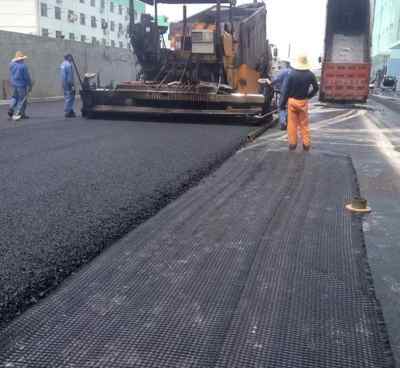 河北石家莊雙向玻纖土工格柵 質優價低，引領鋼塑土工格柵行業先鋒